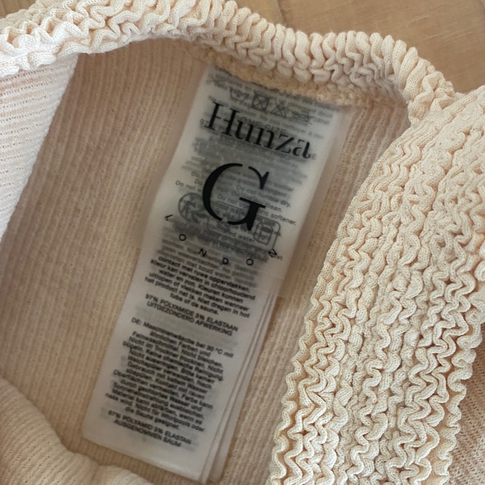 Hunza G Cream Textured One-Piece Swimsuit. Worn 2 times - Picture 9 of 11